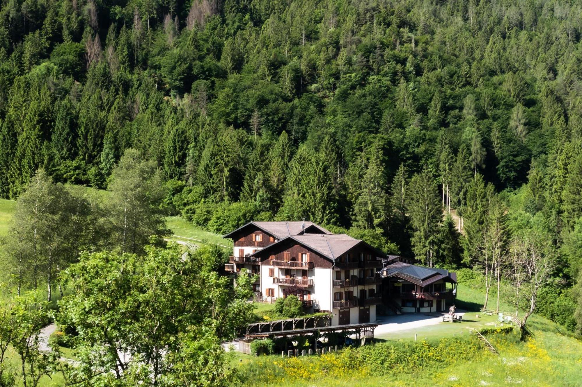 Appartamenti Lembondel - Ledro Tiarno di Sotto Buitenkant foto